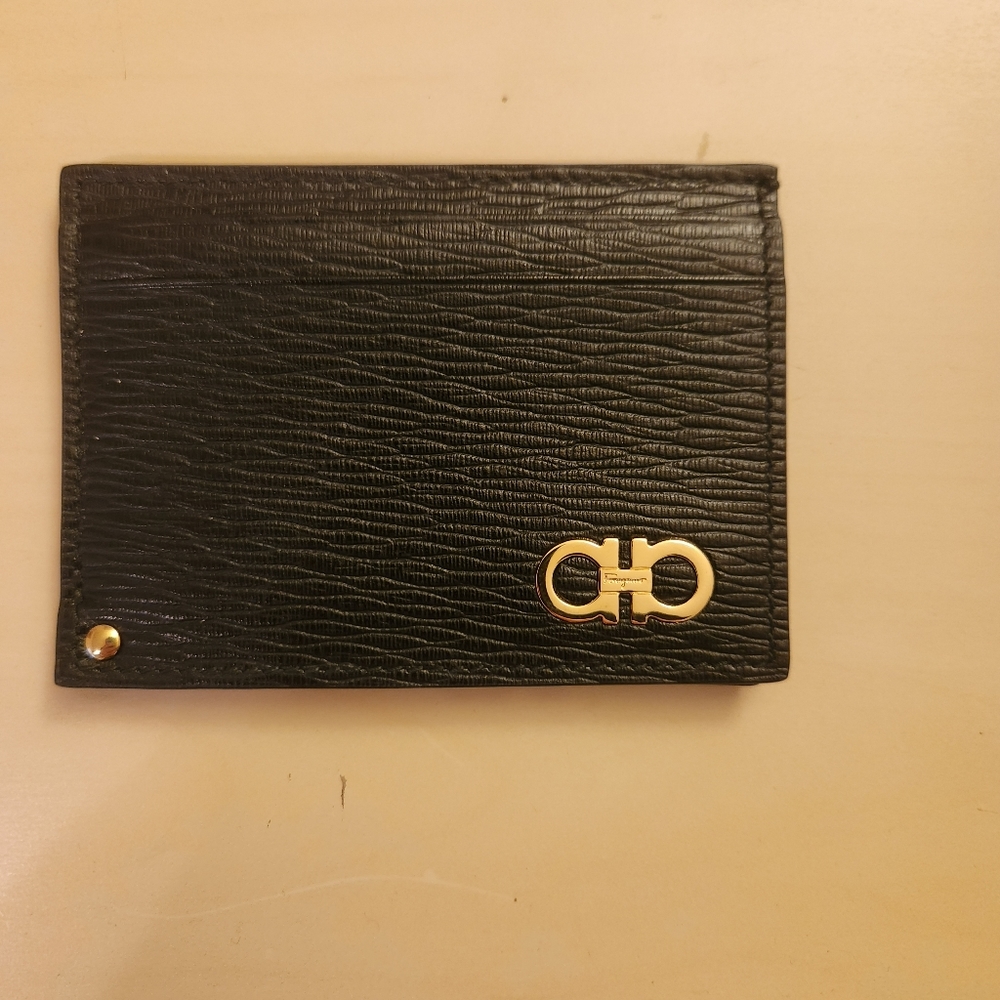 Salvatore Ferragamo card case new